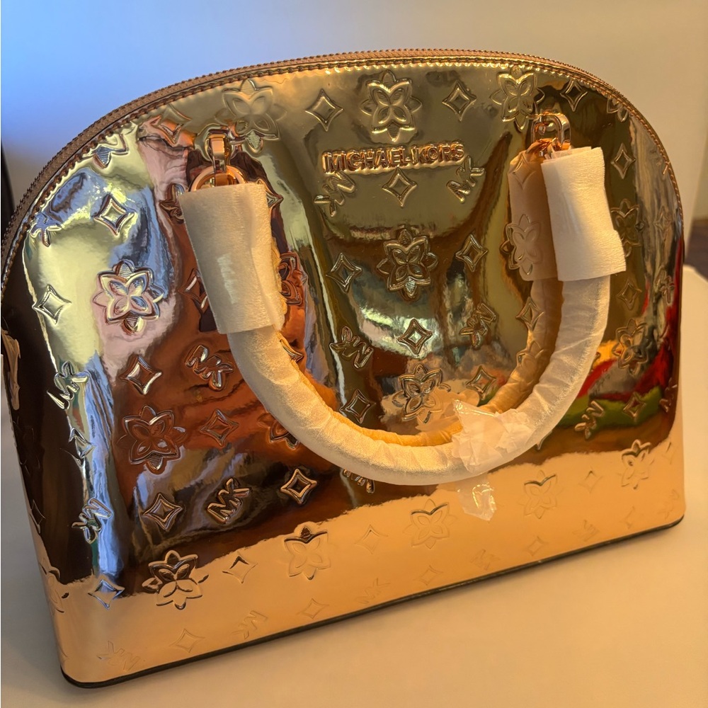 NWT Michael Kors Rose Gold Signature Emmy LG Patent Metallic Dome Satchel